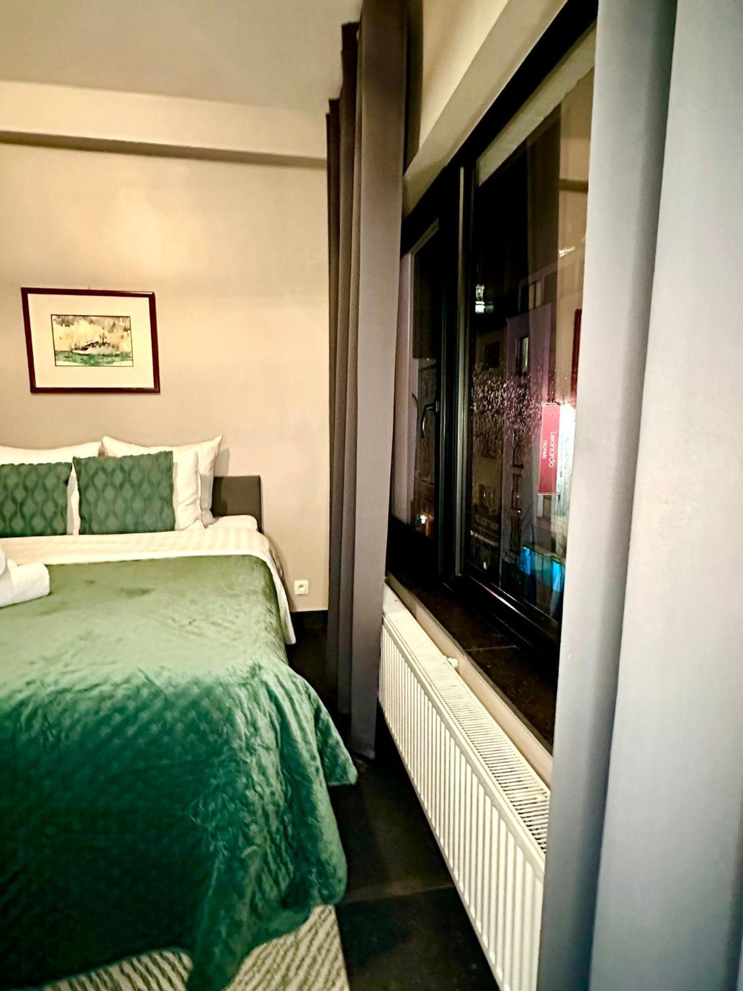 Luxury Suites Diamond By Rikas Hotels Антверпен Екстериор снимка